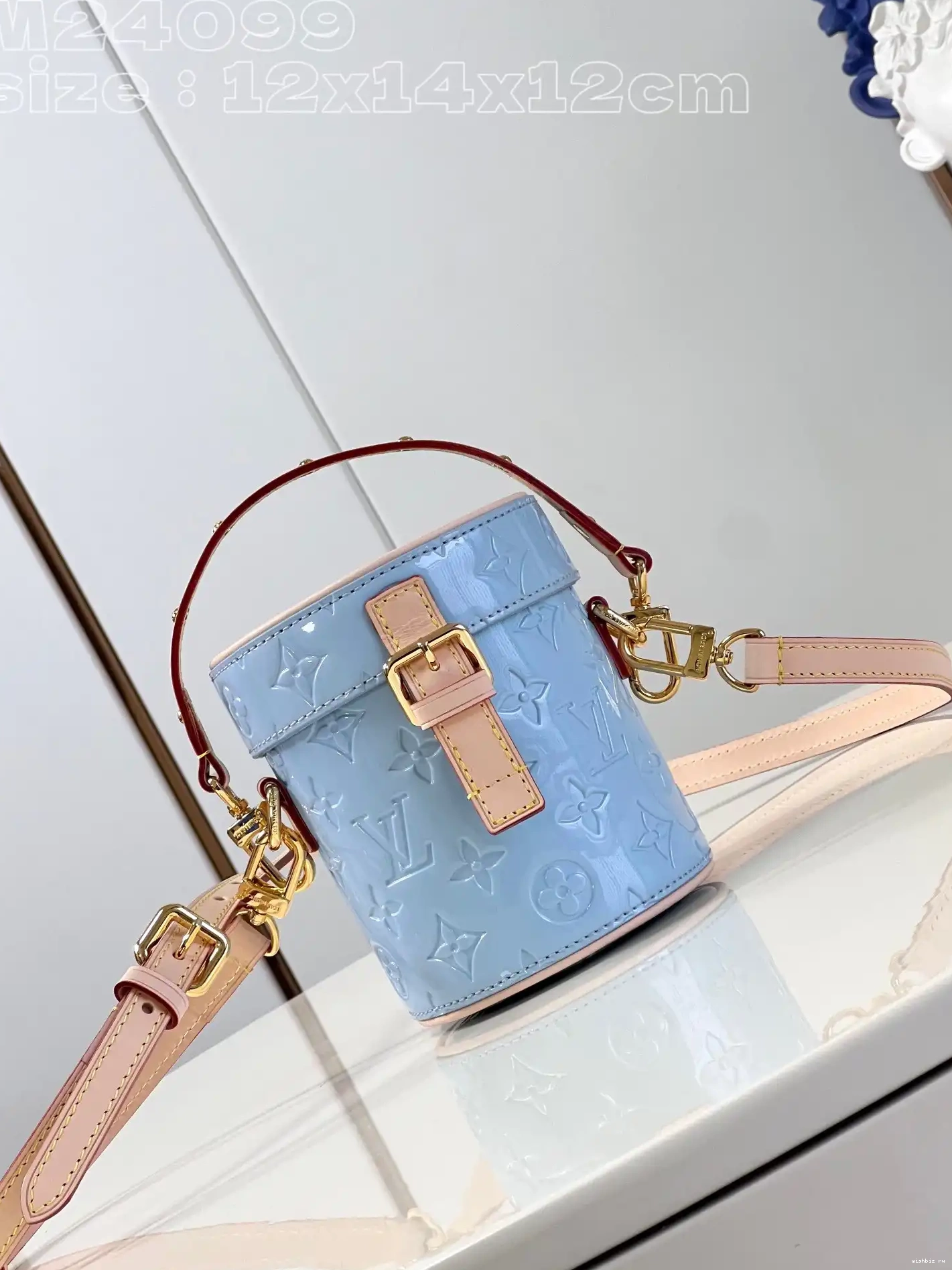 WIS LOUIS Astor VUITTON 0507